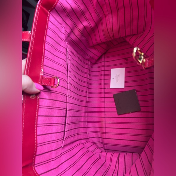 Louis Vuitton Authentic Handbag - Picture 10 of 16